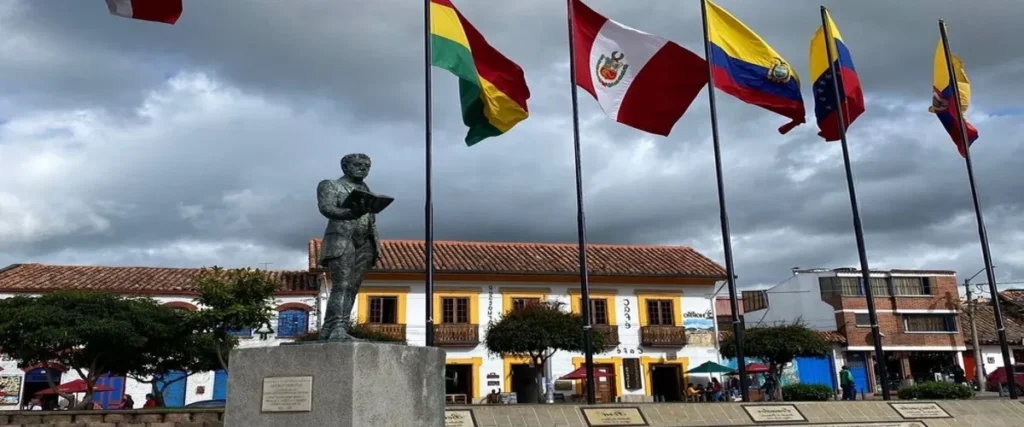 plaza-de-la-independecia-3