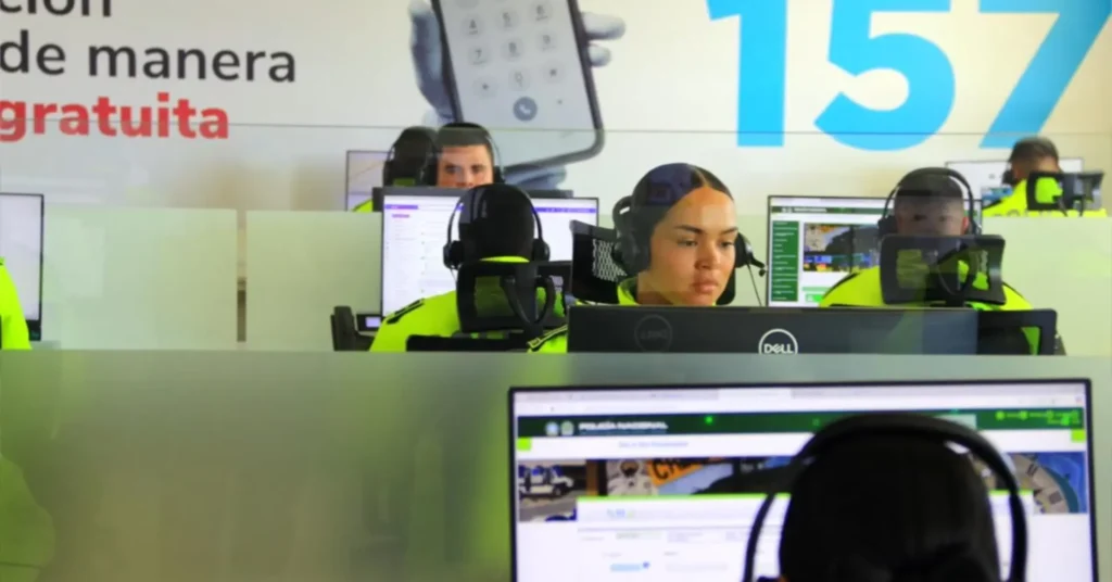 La-atencion-en-la-linea-157-es-las-24-horas-del-dia-los-7-dias-de-la-semana-scaled