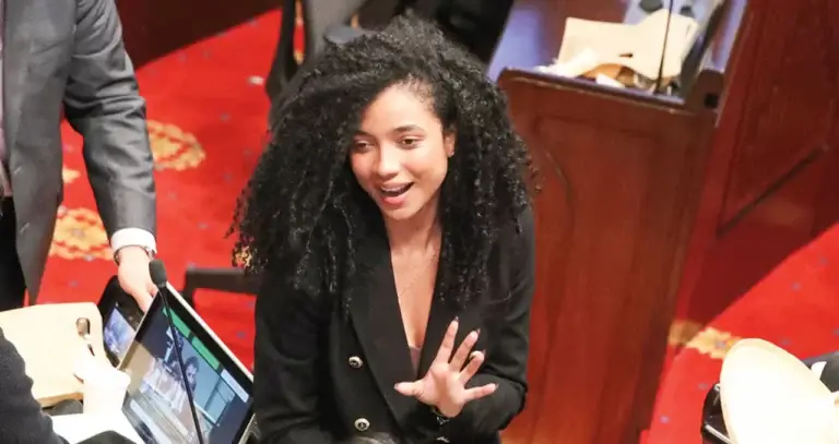 ER23XY23LVFVVFCCNYFKIQOG24