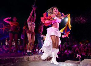 Karol G y Greg González, juntos en Coachella 2026