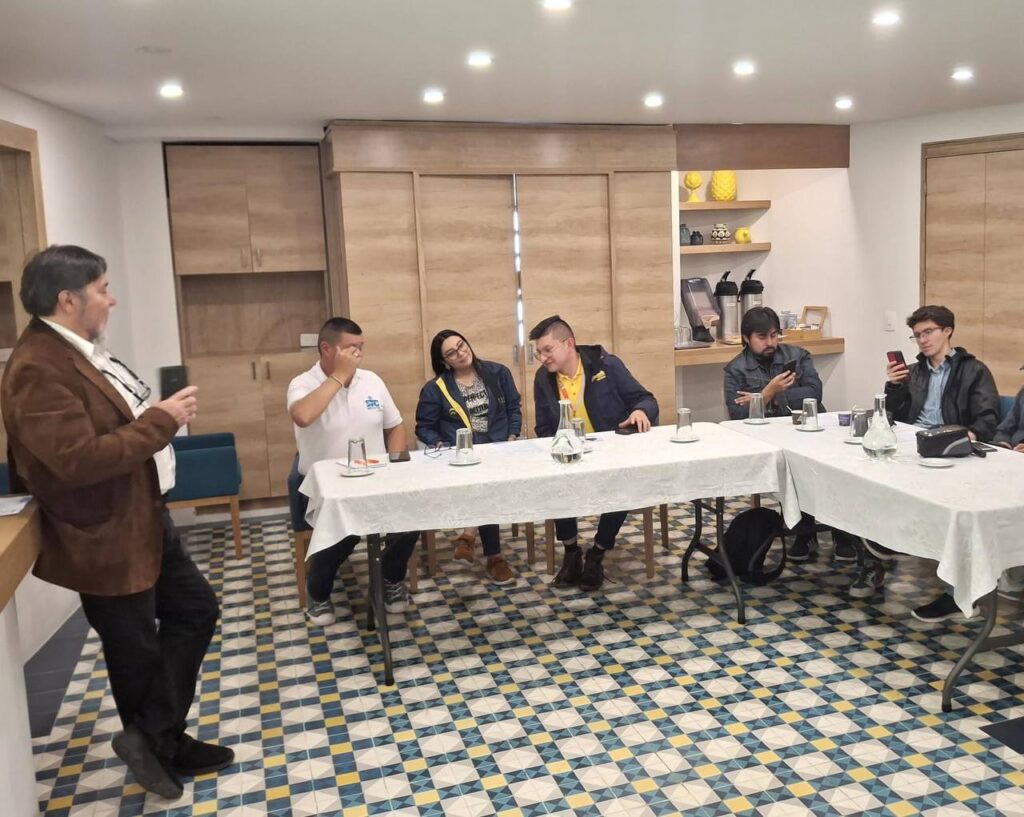 photo_5114293318182440048_y