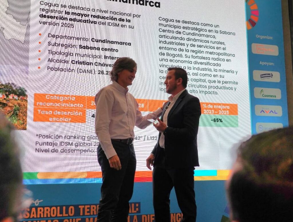 photo_5156625589593640117_y