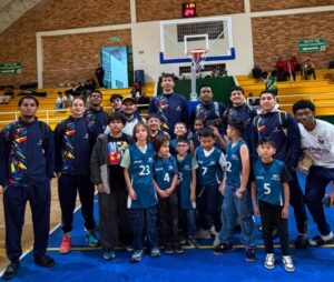 Los futuros talentos del baloncesto de Nemocón compartieron experiencia con la Selección Cundinamarca