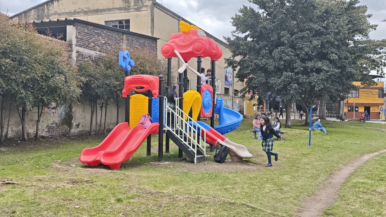 photo_4913429530383420520_y